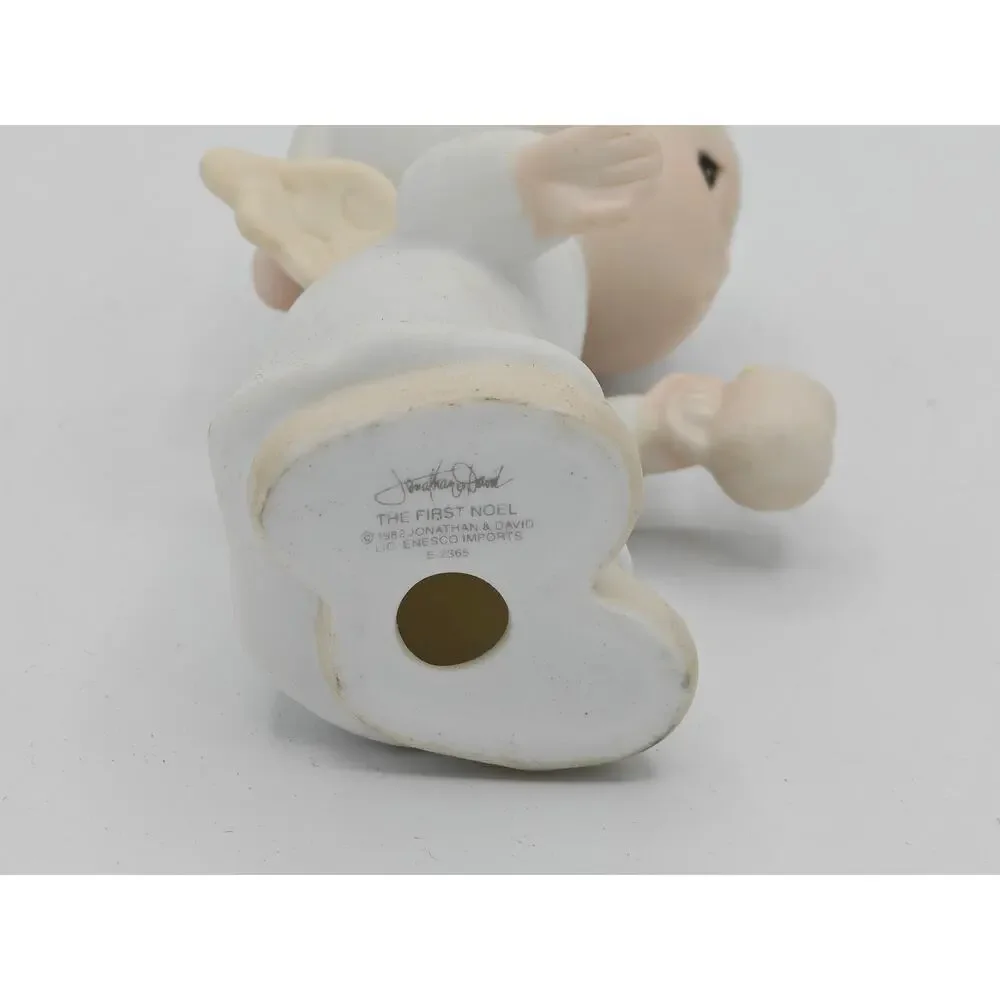 Precious Moments E2365 The First Noel‎ Boy Angel Enesco 1982 Porcelain Figurine